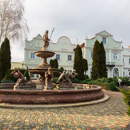 Hotel Napoleon Wroblew (Sieradz) Exterior foto