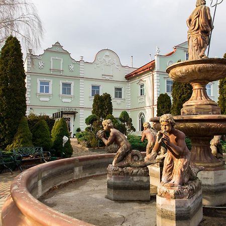 Hotel Napoleon Wroblew (Sieradz) Exterior foto