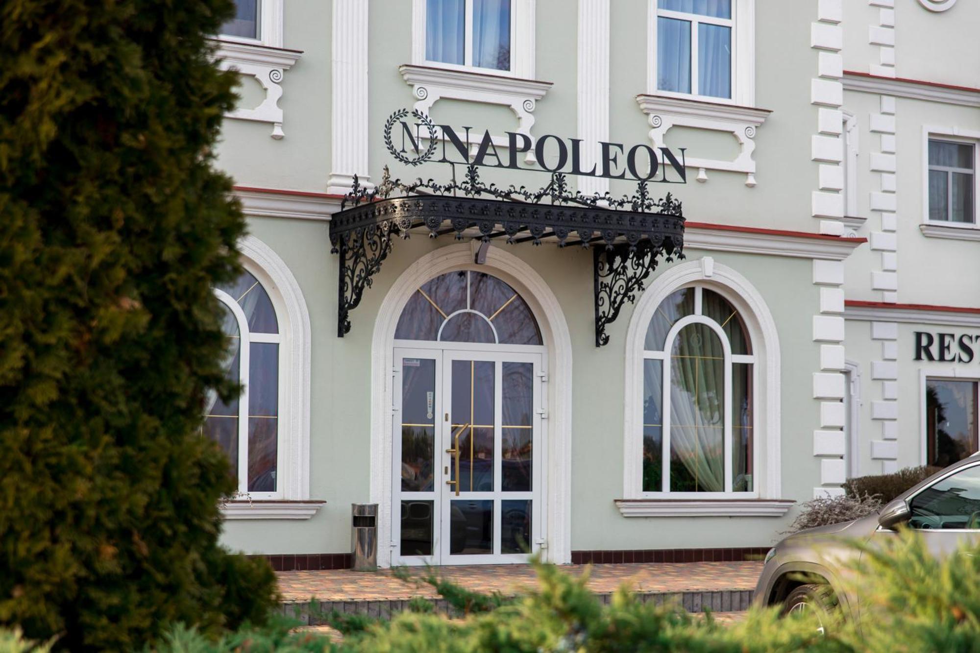 Hotel Napoleon Wroblew (Sieradz) Exterior foto